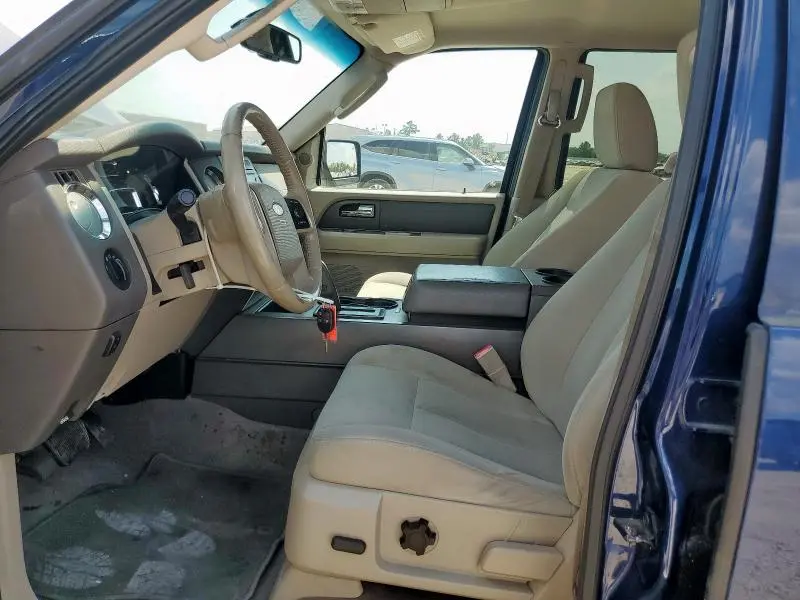 2011 FORD EXPEDITION XLT  