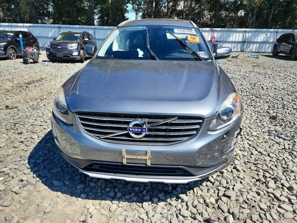 2017 VOLVO XC60 T5 INSCRIPTION  