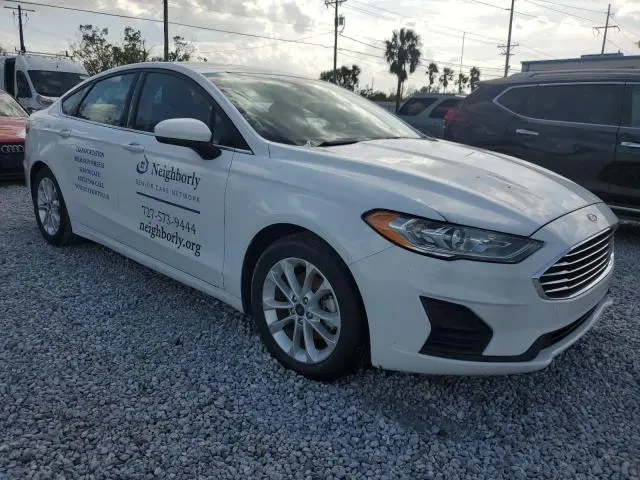 2019 FORD FUSION SE  