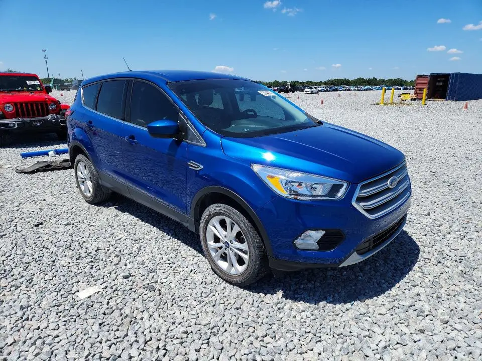 2019 FORD ESCAPE SE  