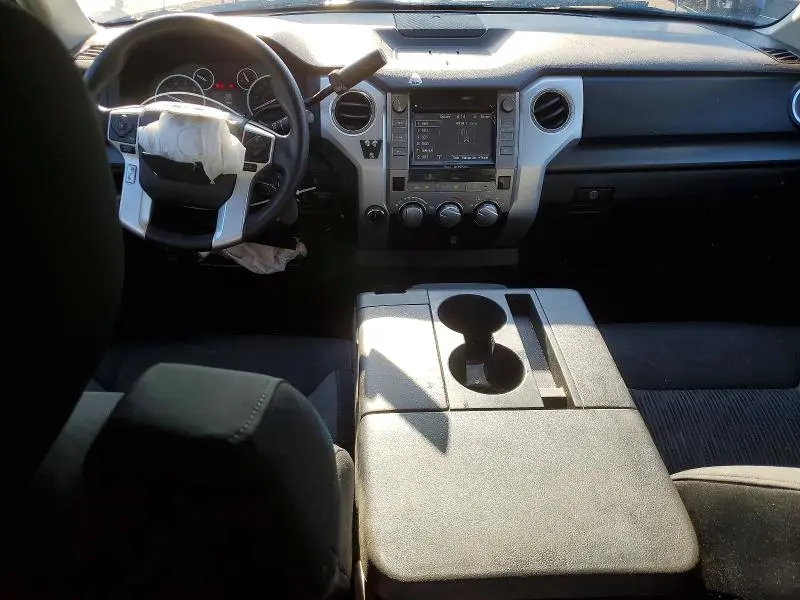 2017 TOYOTA TUNDRA SR5  