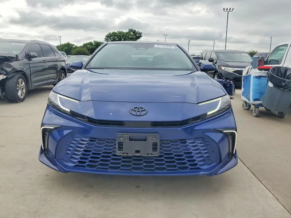 2025 TOYOTA CAMRY XSE  