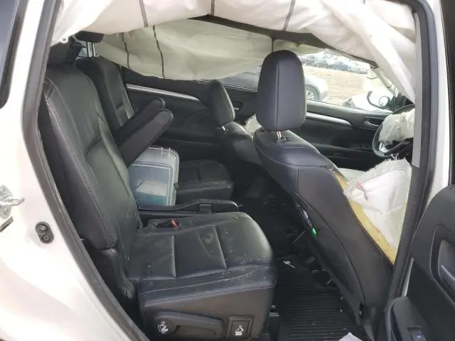 2014 TOYOTA HIGHLANDER XLE