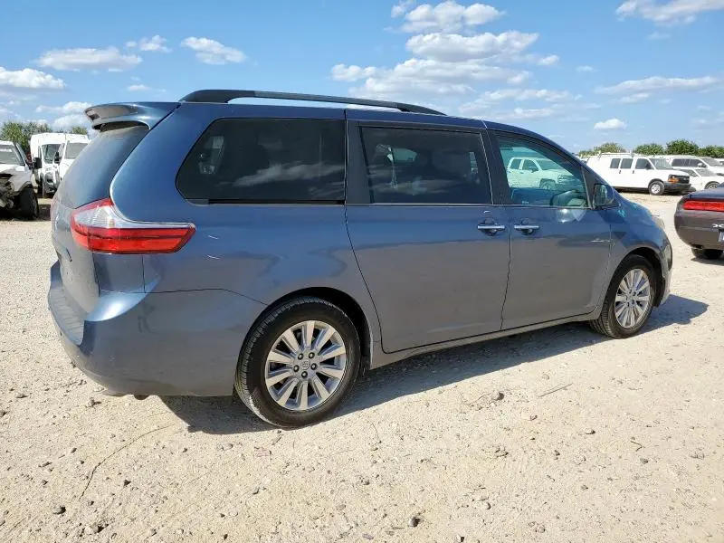 2015 TOYOTA SIENNA XLE  