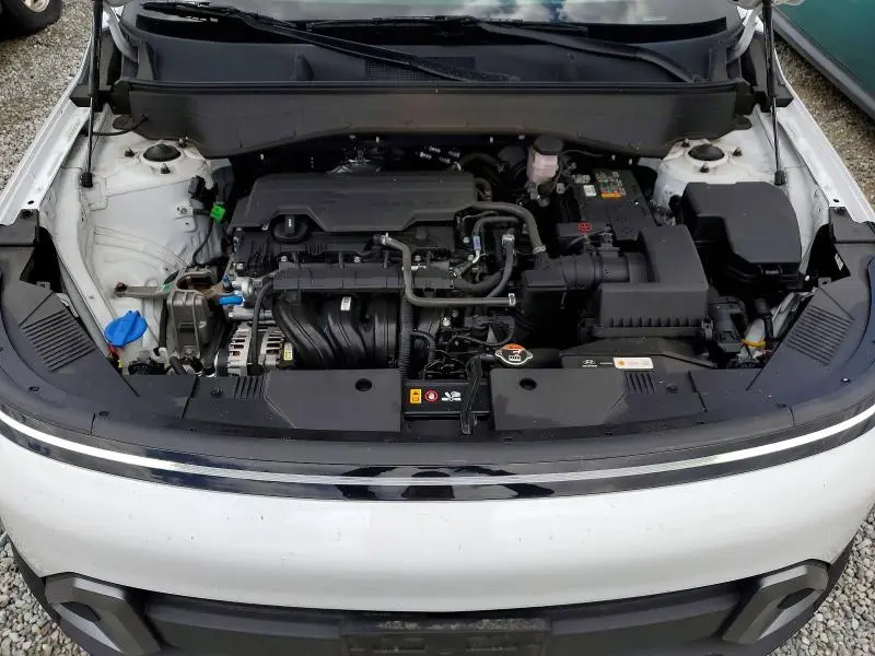 2025 HYUNDAI KONA SE  