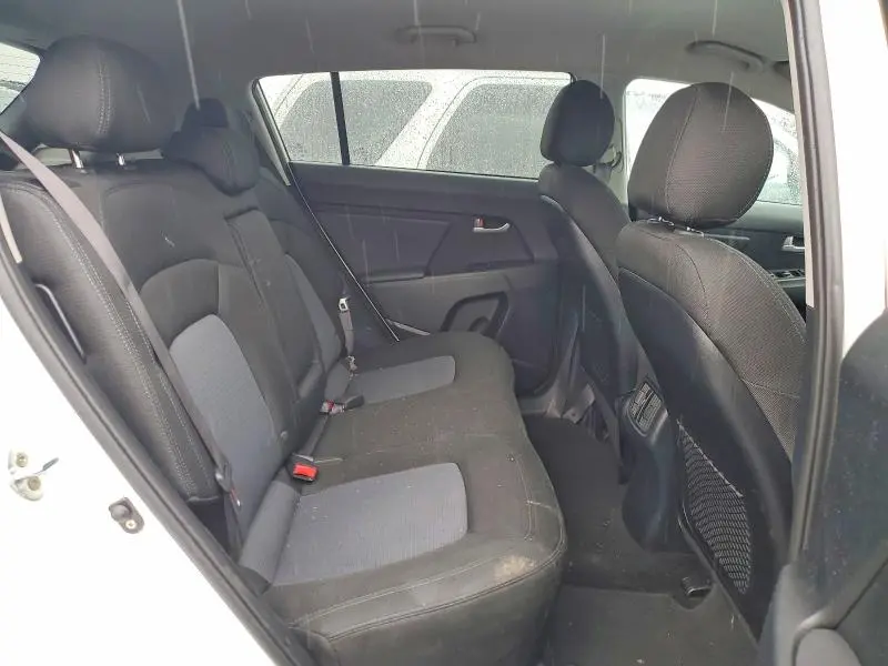 2016 KIA SPORTAGE LX  