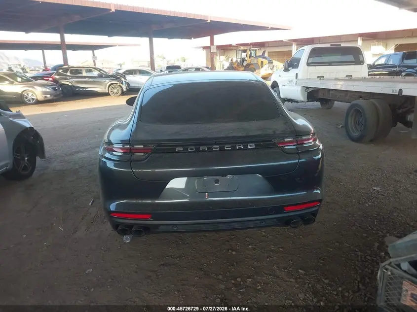 2018 PORSCHE PANAMERA 4