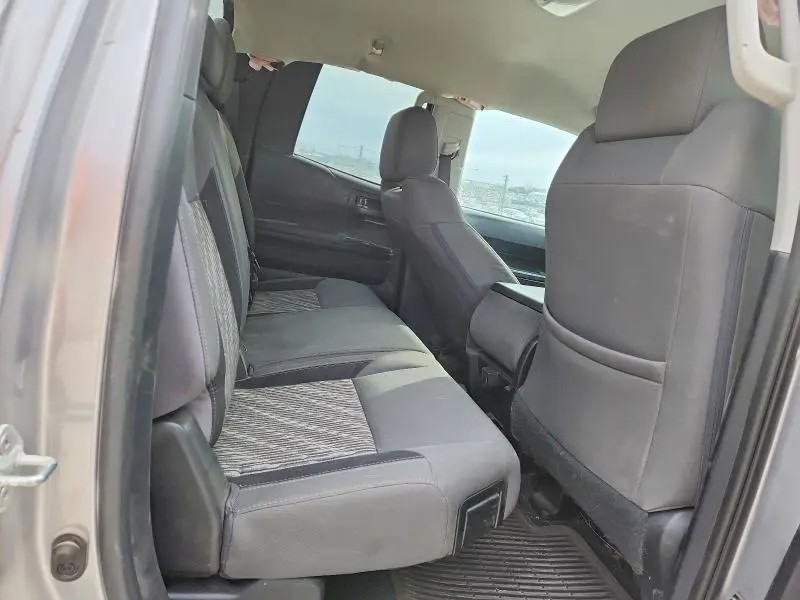 2021 TOYOTA TUNDRA SR  