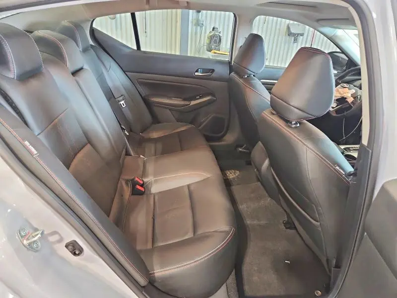 2023 NISSAN ALTIMA SR  