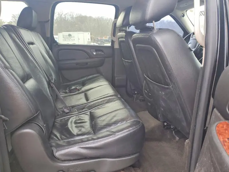 2012 CHEVROLET SUBURBAN K1500 LT  