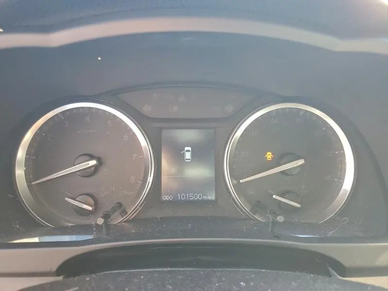 2016 TOYOTA HIGHLANDER LE  