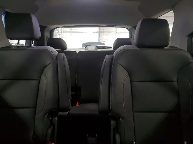 2021 CHEVROLET TRAVERSE LT  
