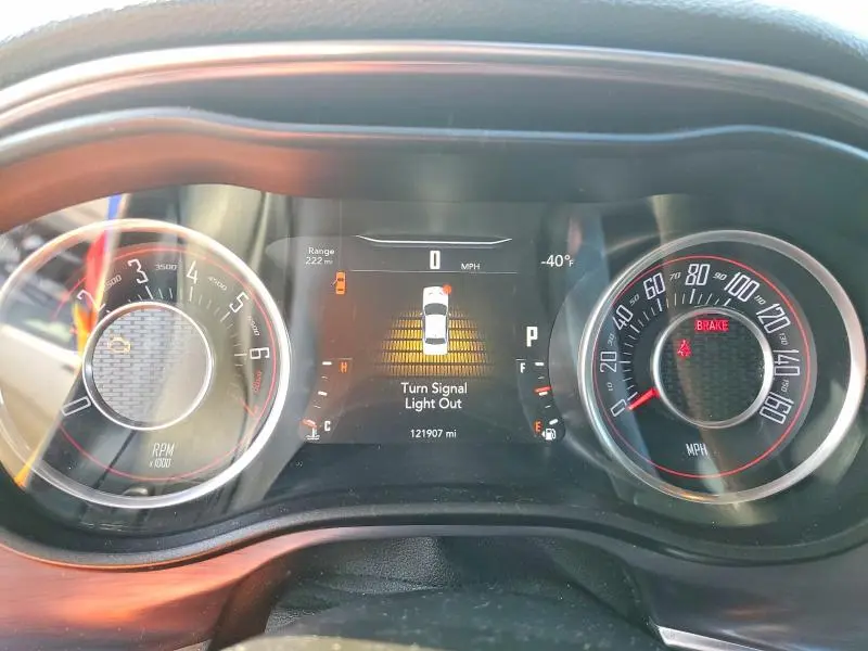 2015 DODGE CHALLENGER SXT  