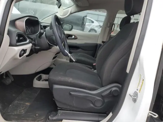 2020 CHRYSLER VOYAGER L  