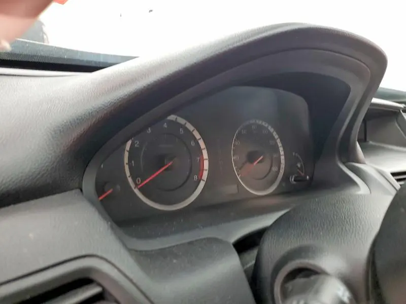 2012 HONDA ACCORD LX  