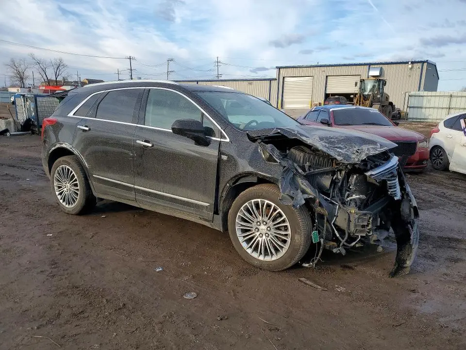 2017 CADILLAC XT5 LUXURY  