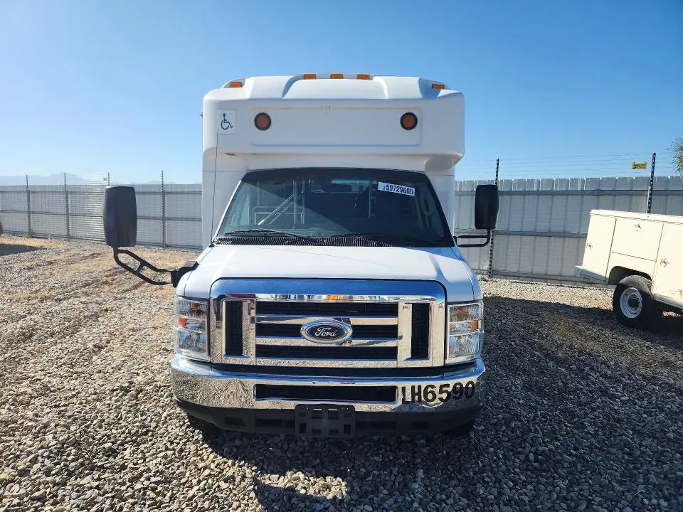 2017 FORD ECONOLINE E450 SUPER DUTY CUTAWAY VAN  