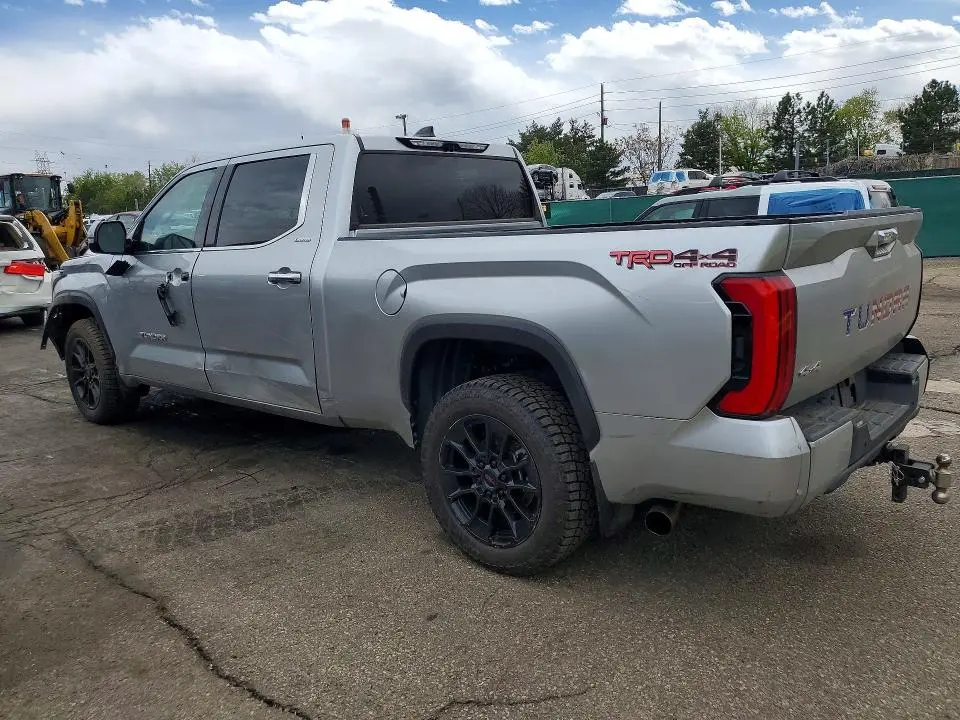2022 TOYOTA TUNDRA CREWMAX LIMITED  