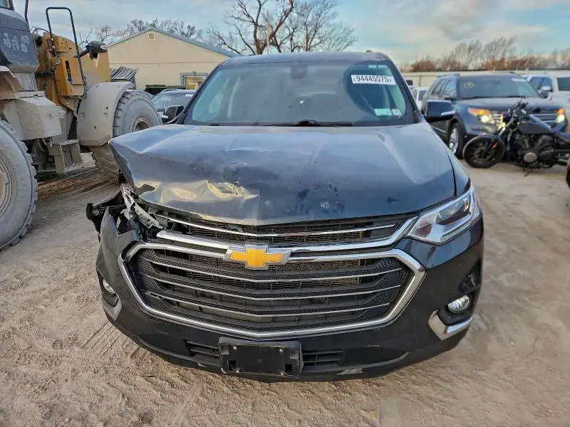 2020 CHEVROLET TRAVERSE LT  