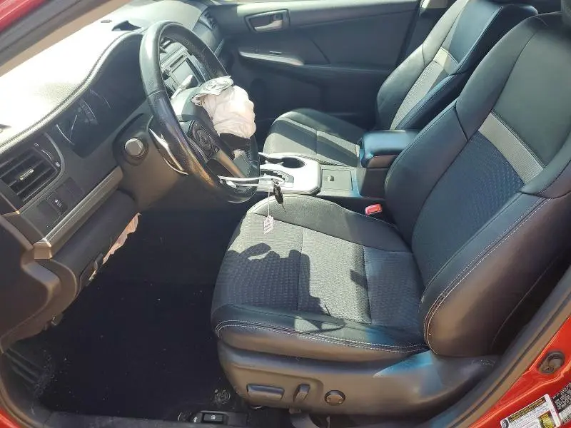 2013 TOYOTA CAMRY SE  