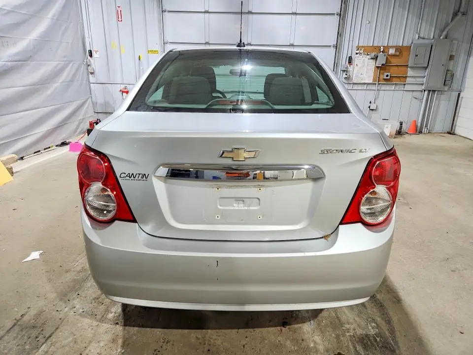 2015 CHEVROLET SONIC LT  