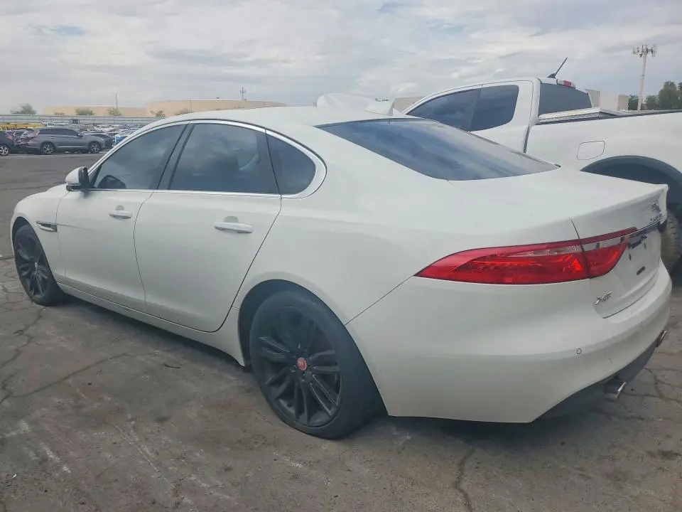 2016 JAGUAR XF PRESTIGE  