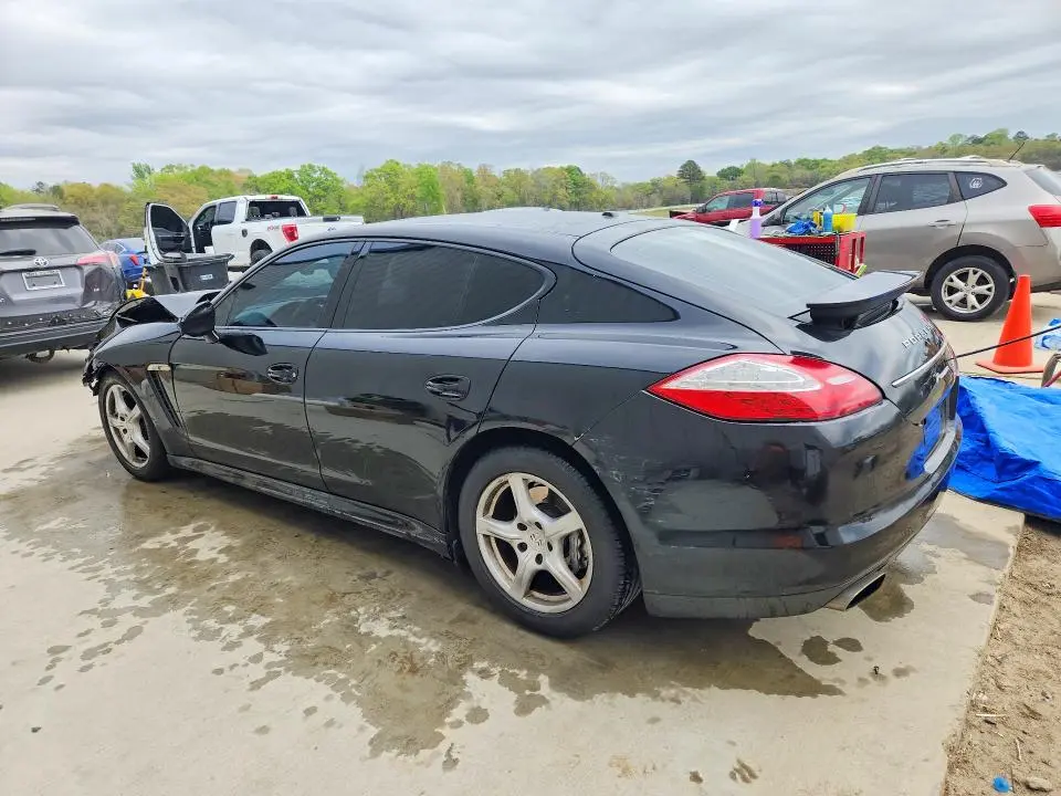 2011 PORSCHE PANAMERA 2  