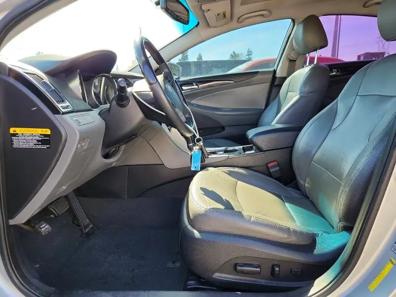 2013 HYUNDAI SONATA SE  