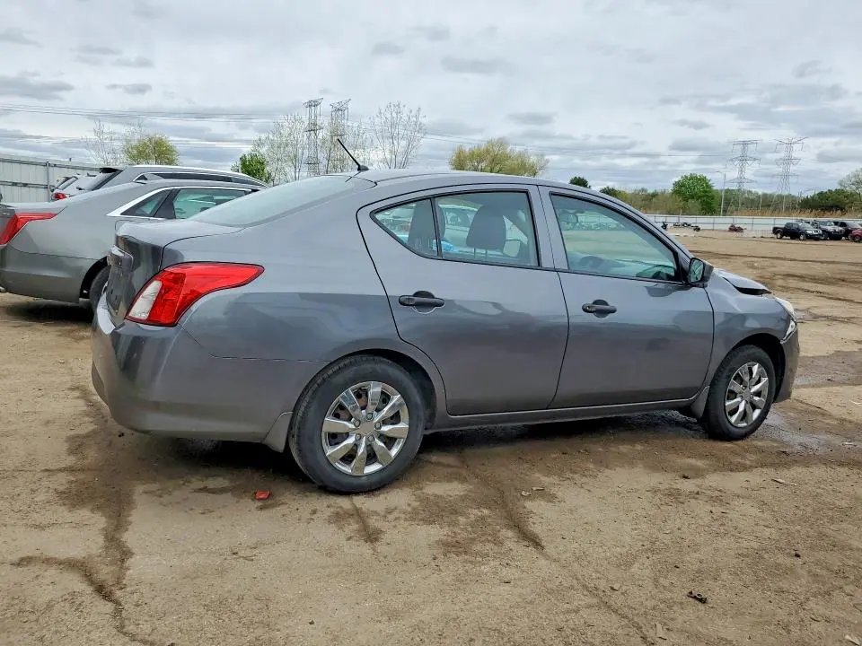 2018 NISSAN VERSA S  