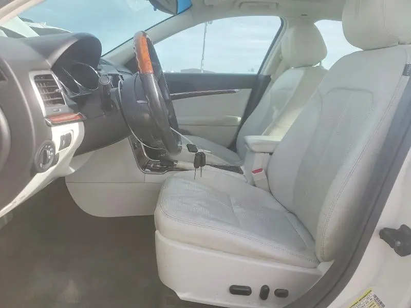 2012 LINCOLN MKZ   