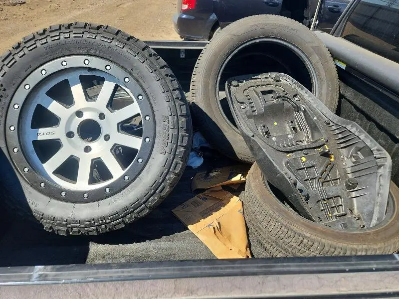 2012 TOYOTA TUNDRA CREWMAX LIMITED  