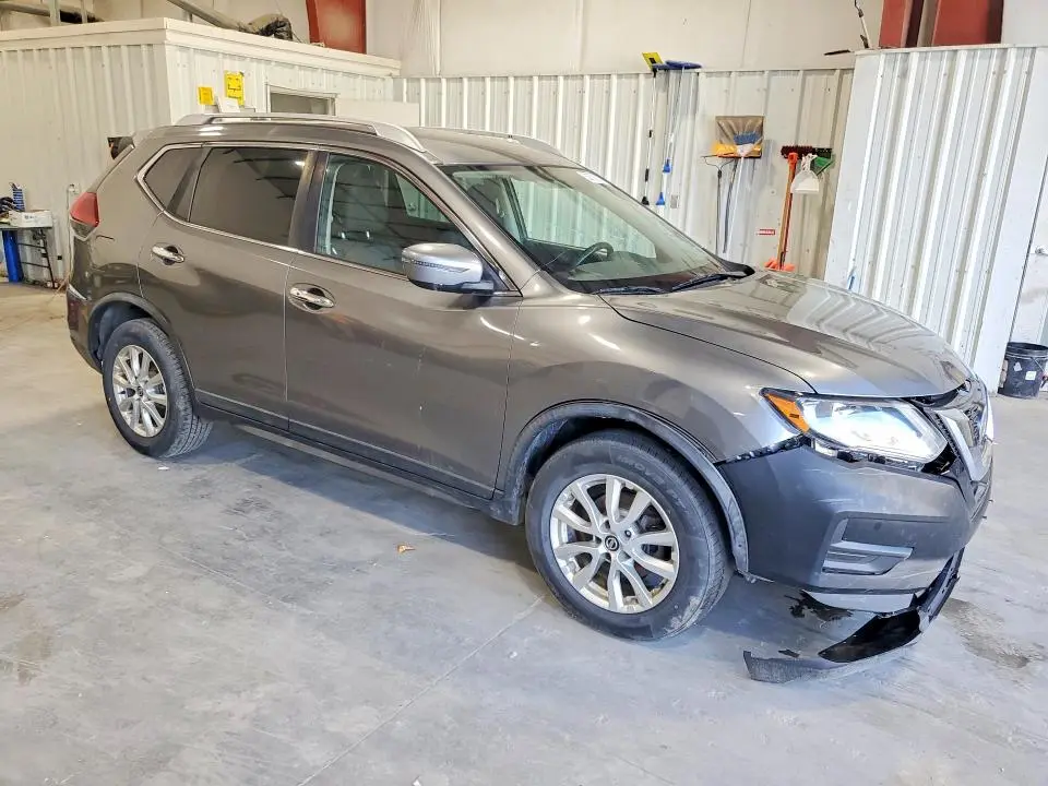 2018 NISSAN ROGUE SV  