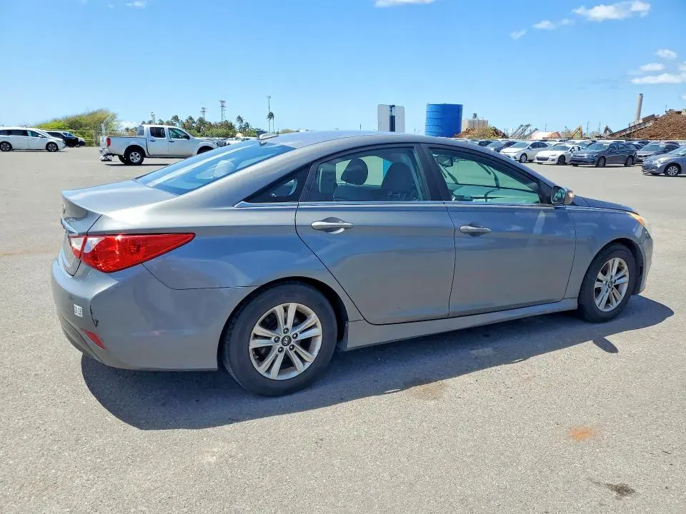 2014 HYUNDAI SONATA GLS  