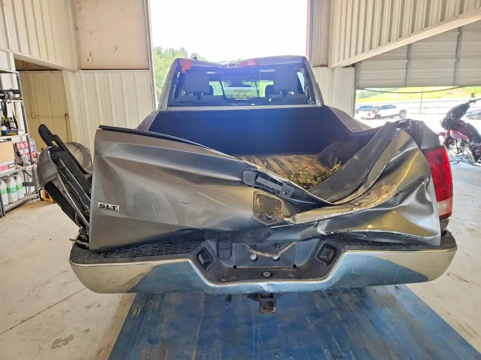 2013 RAM 1500 SLT  