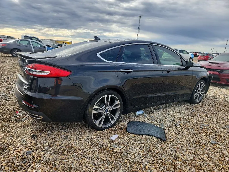 2019 FORD FUSION TITANIUM  