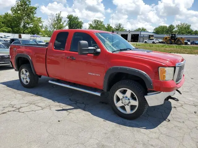 2013 GMC SIERRA K2500 SLE  