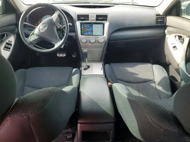 2010 TOYOTA CAMRY SE  
