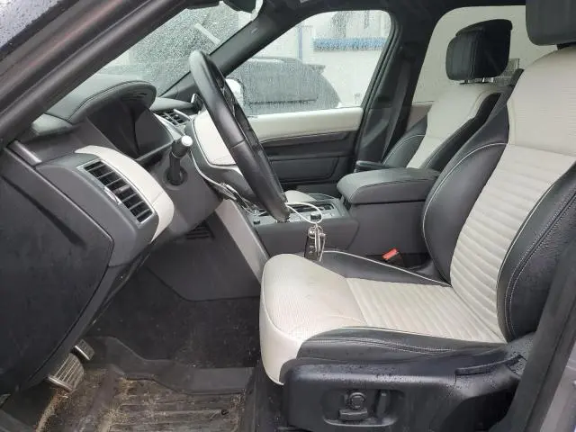 2024 LAND ROVER DISCOVERY METROPOLITAN EDITION  