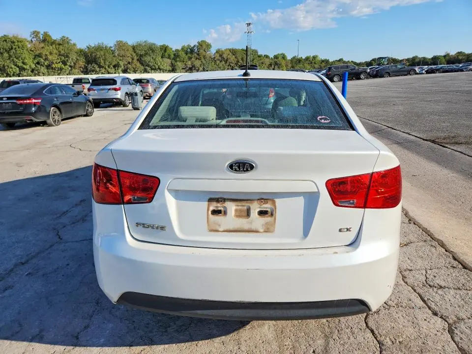 2011 KIA FORTE EX  