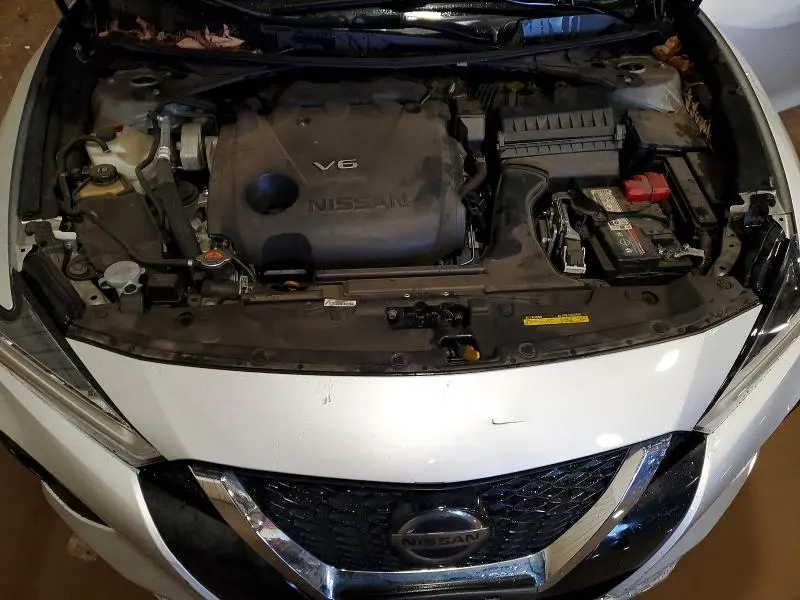 2019 NISSAN MAXIMA S  