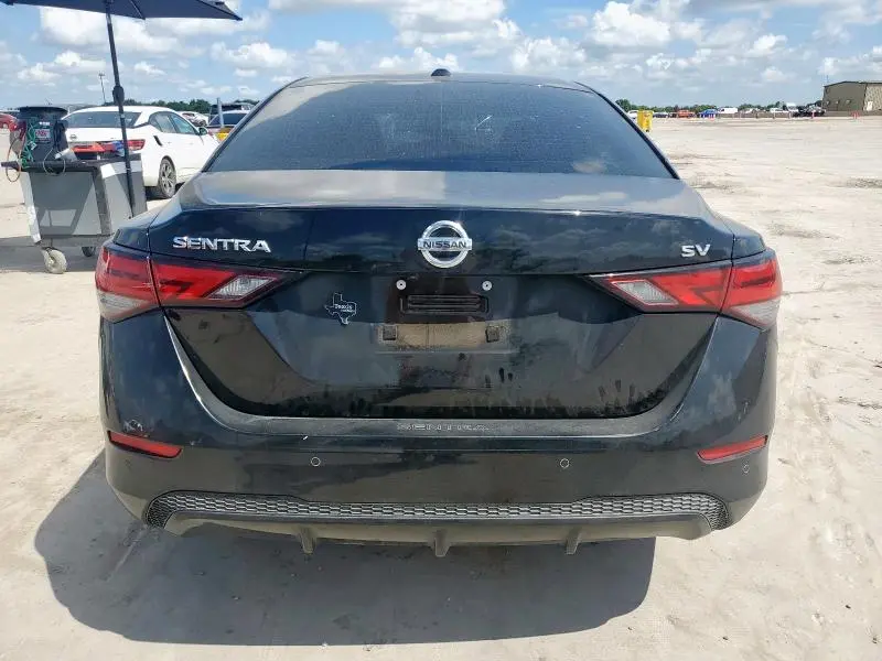 2022 NISSAN SENTRA SV  