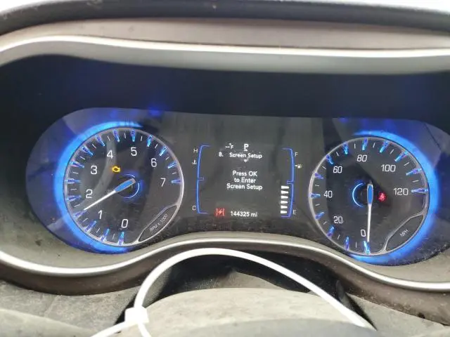 2020 CHRYSLER VOYAGER LX  