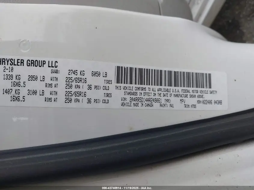 2010 CHRYSLER TOWN & COUNTRY TOURING