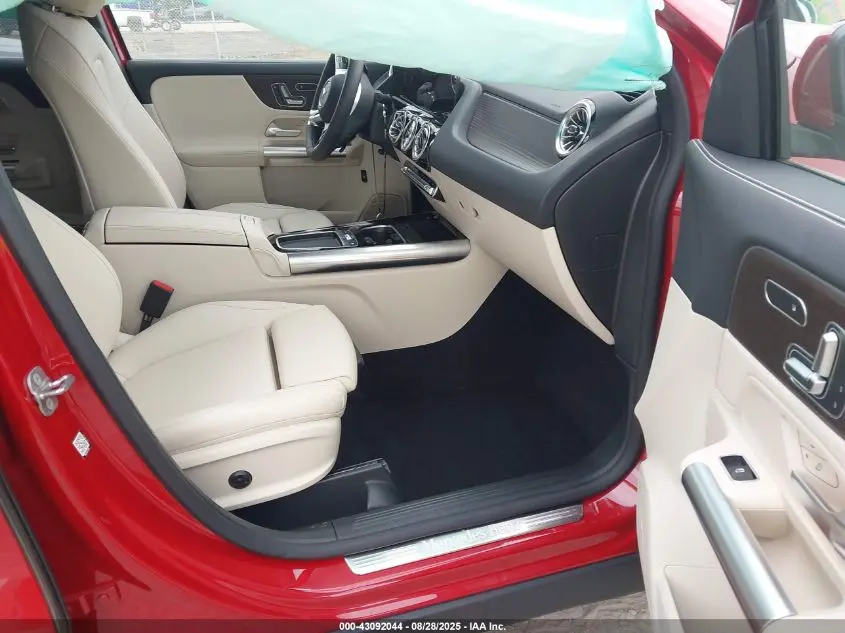 2025 MERCEDES-BENZ GLA 250 4MATIC