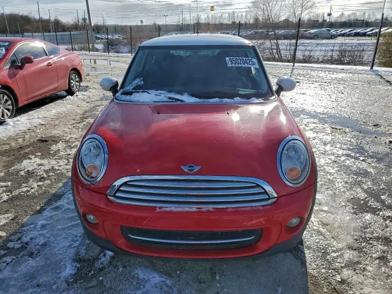 2012 MINI COOPER   
