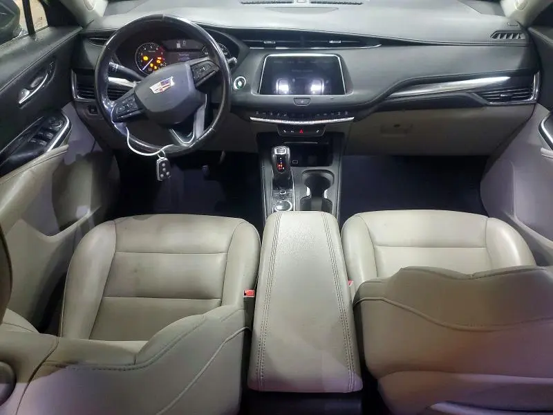 2019 CADILLAC XT4 LUXURY  