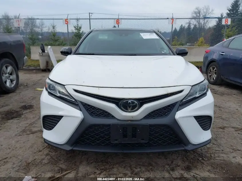 2019 TOYOTA CAMRY SE