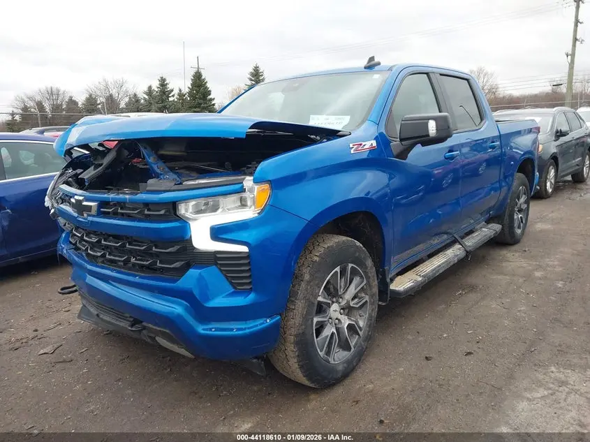2023 CHEVROLET SILVERADO 1500 4WD  SHORT BED RST