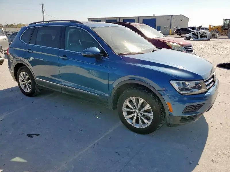 2018 VOLKSWAGEN TIGUAN SE  