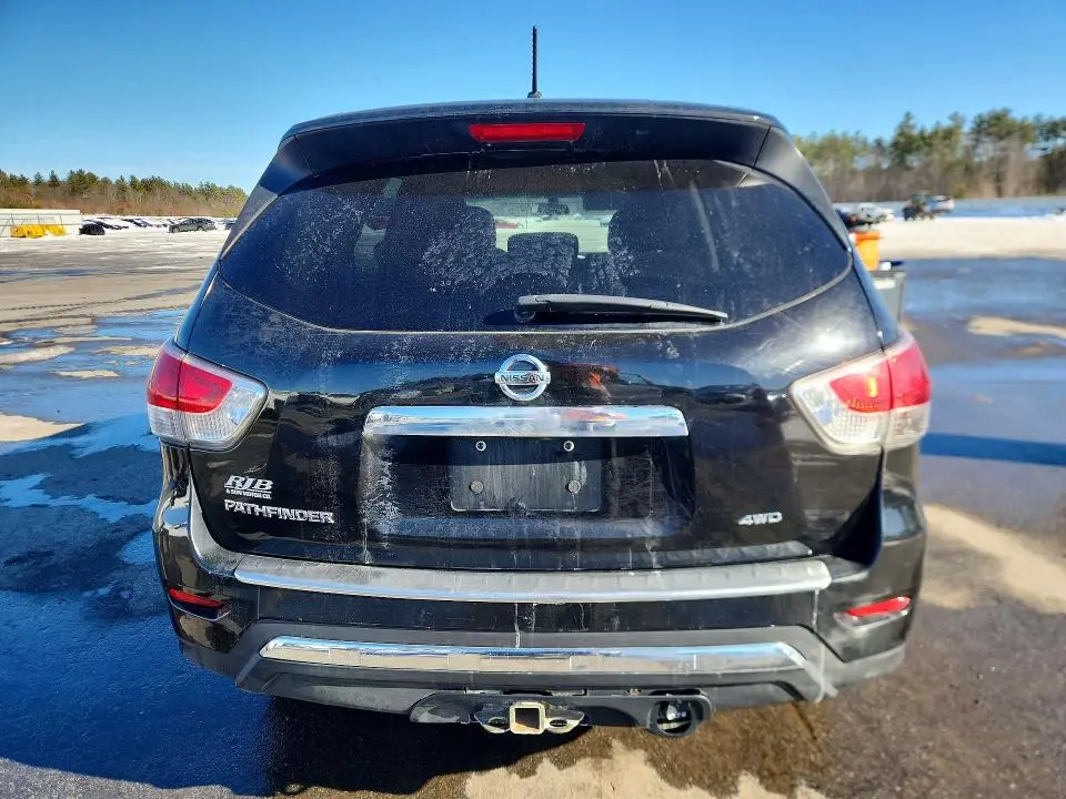 2013 NISSAN PATHFINDER S  